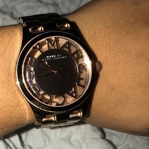 MARCJ JACOBS ROSE GOLD WOMENS WATCH